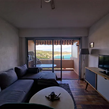 T2 Vue Mer, Proche & Parking Privee Bandol