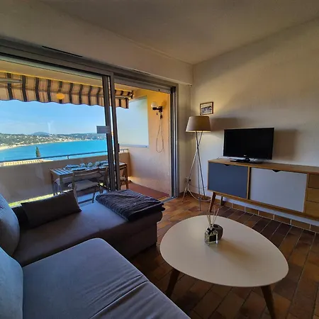 Apartment T2 Vue Mer, Proche & Parking Privee